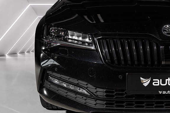 Skoda Superb 3 of 5