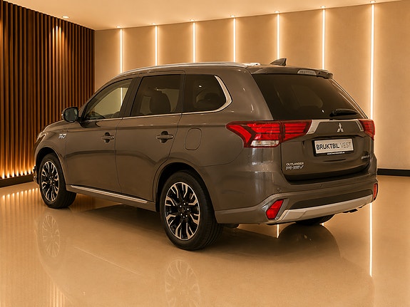 Mitsubishi Outlander 4 of 17