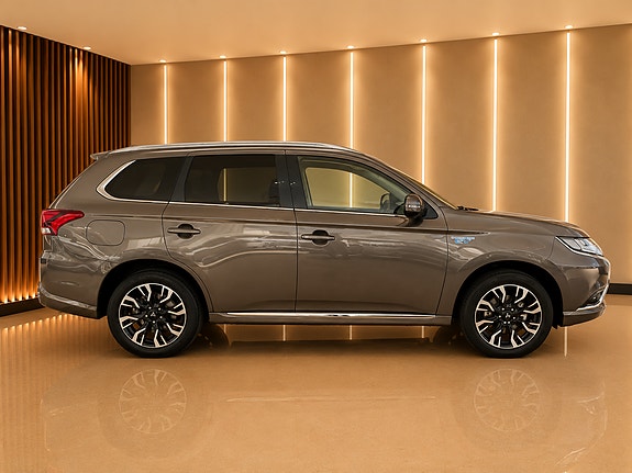 Mitsubishi Outlander 3 of 17