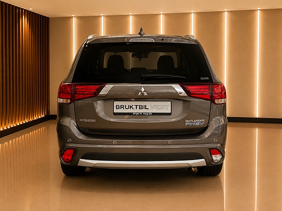 Mitsubishi Outlander 8 of 17