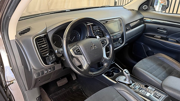 Mitsubishi Outlander 10 of 17