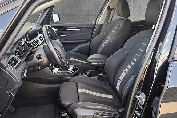BMW 225xe 13 of 27