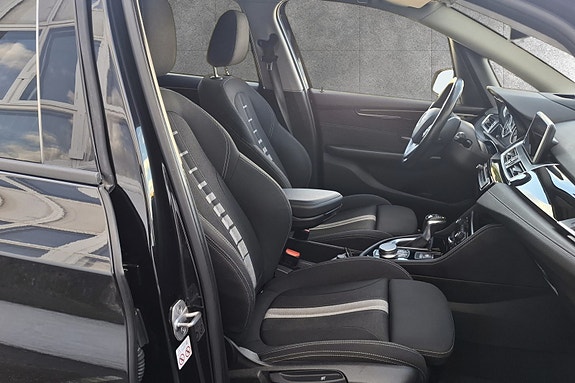 BMW 225xe 15 of 27