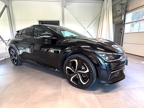 Kia EV6 10 of 17