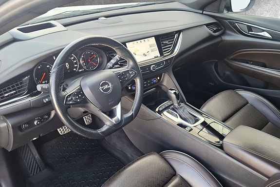 Opel Insignia Country Tourer 12 of 30