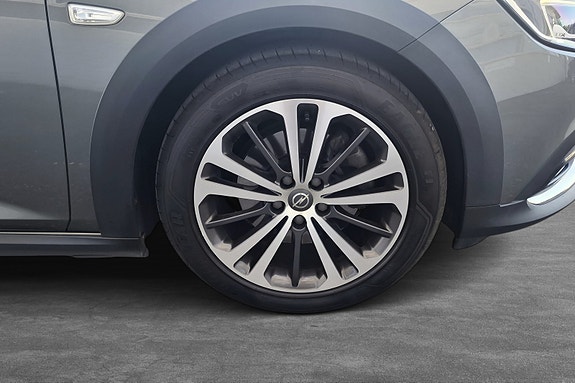 Opel Insignia Country Tourer 10 of 30