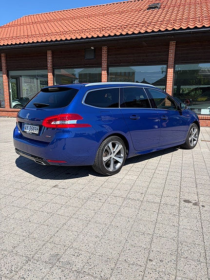 Peugeot 308 SW 5 of 5