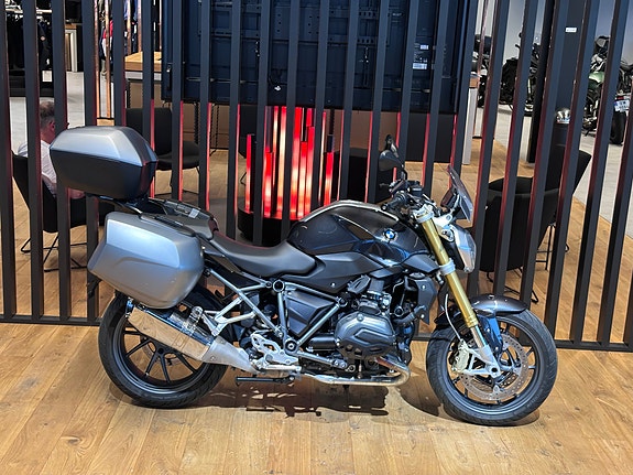 BMW R 1200 R "Fullutstyrt" med koffertsett 2 of 10