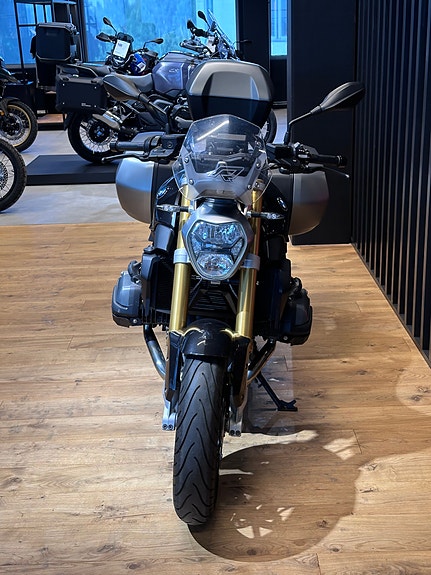 BMW R 1200 R "Fullutstyrt" med koffertsett 5 of 10