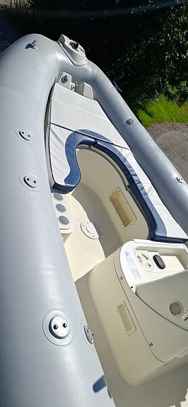 2007 Zodiac Medline II m/Evinrude 150 E-tec // deilig badebåt! 3 of 8