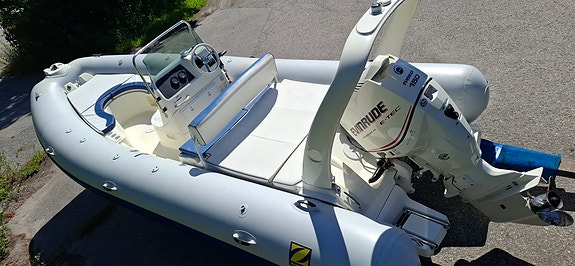 2007 Zodiac Medline II m/Evinrude 150 E-tec // deilig badebåt! 5 of 8