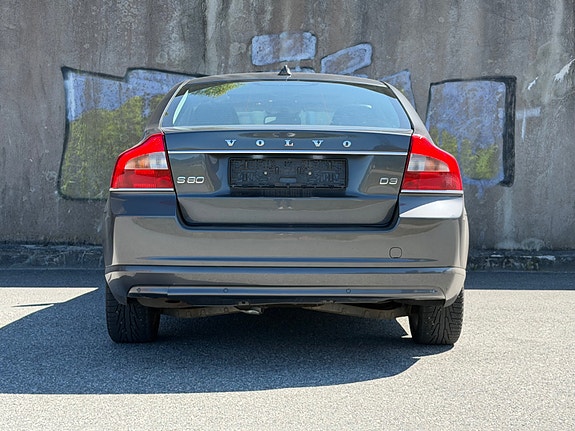 Volvo S80 5 of 5