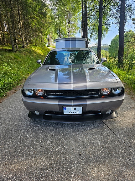 Dodge Challenger 7 of 9