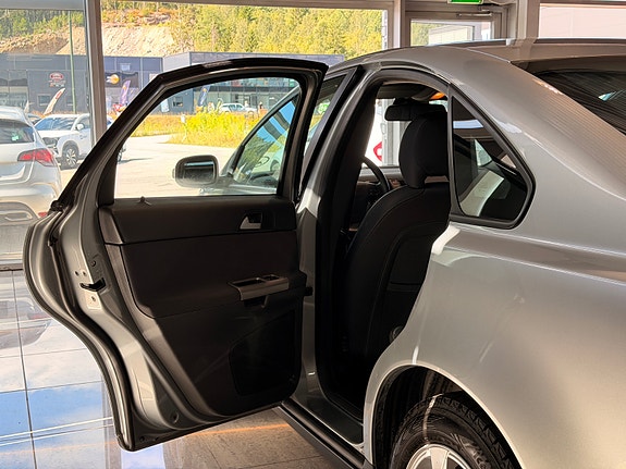 Volvo S40 21 of 30