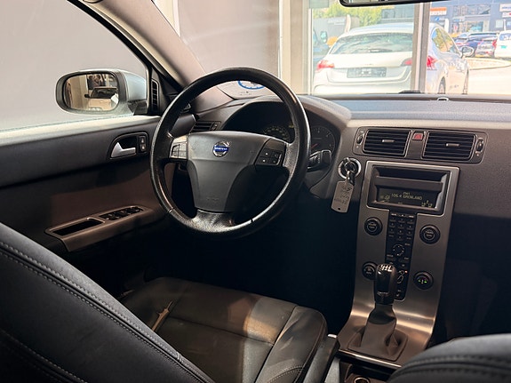 Volvo S40 26 of 30