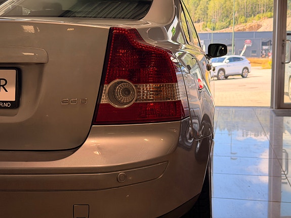 Volvo S40 16 of 30