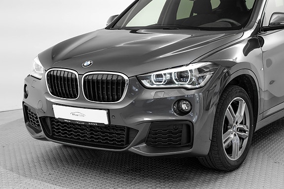 BMW X1 2 of 5