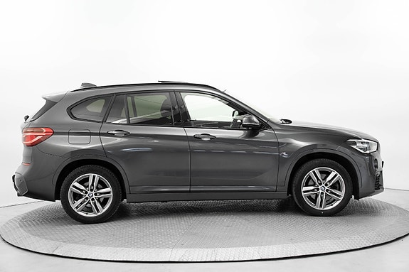 BMW X1 4 of 5