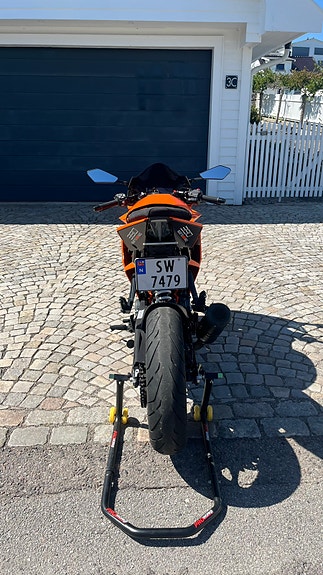 KTM RC 390 6 of 8