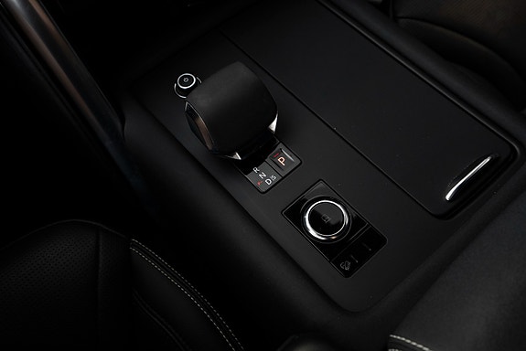 Land Rover Discovery 18 of 23