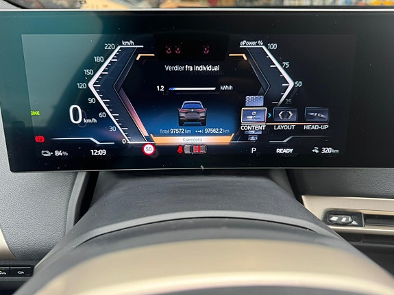 BMW iX 9 of 26