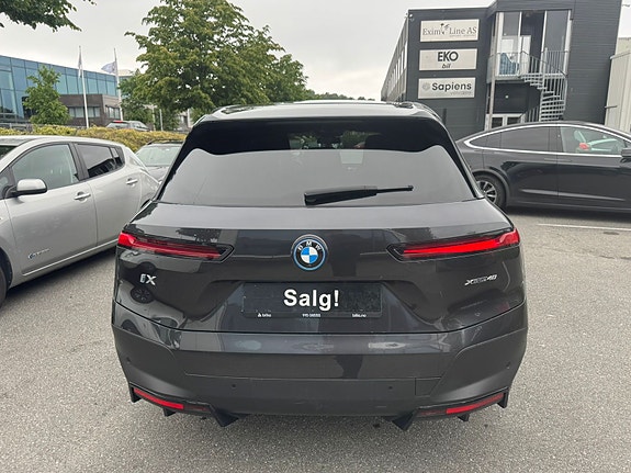 BMW iX 6 of 26