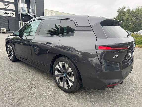 BMW iX 3 of 26