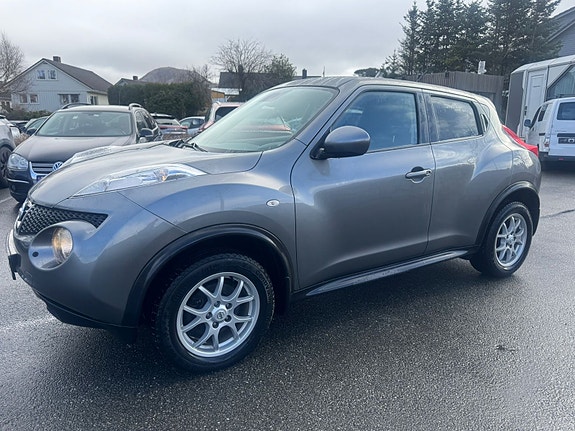 Nissan Juke 2 of 5