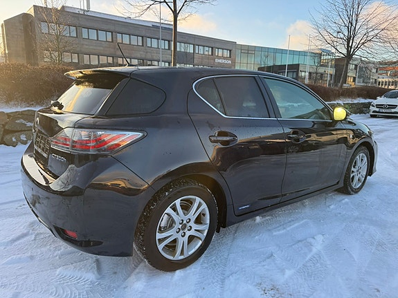 Lexus CT200h 3 of 30