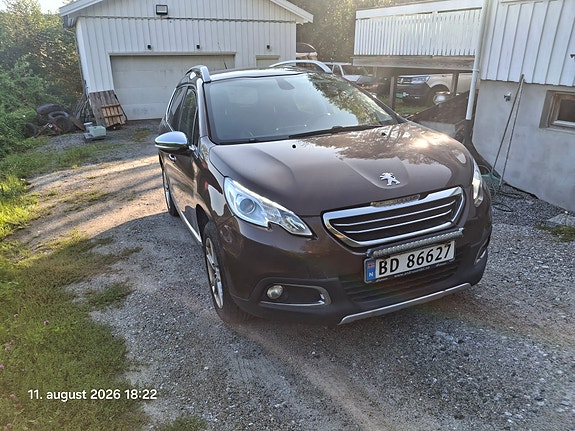 Peugeot 2008 2 of 10