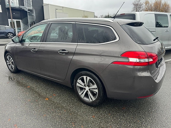 Peugeot 308 3 of 29
