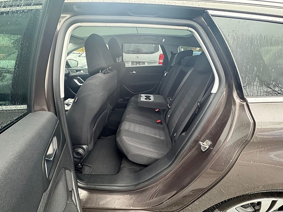 Peugeot 308 21 of 29