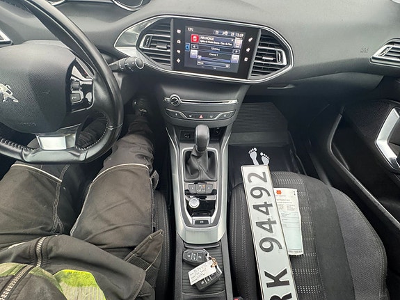 Peugeot 308 17 of 29