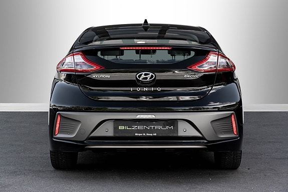 Hyundai IONIQ 4 of 5