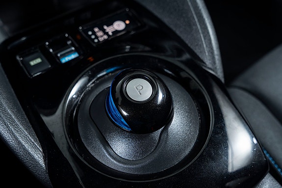 Nissan Leaf 17 of 30