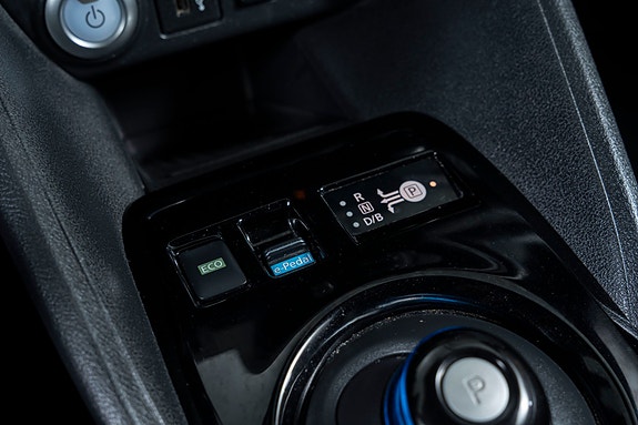 Nissan Leaf 16 of 30