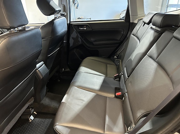Subaru Forester 6 of 9