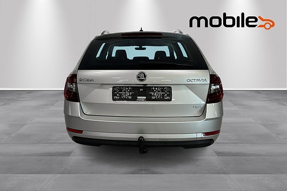 Skoda Octavia 4 of 5