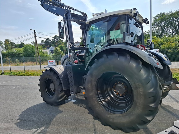 Fendt 724 10 of 21