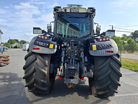 Fendt 724 9 of 21
