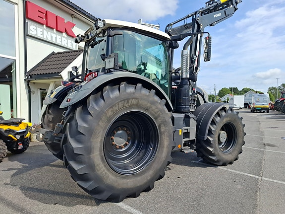 Fendt 724 8 of 21