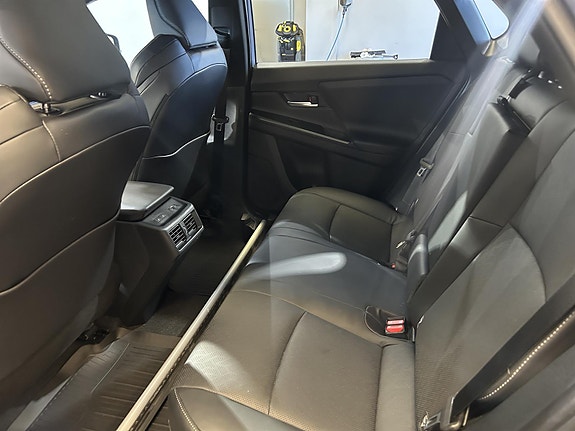 Subaru Solterra 6 of 10