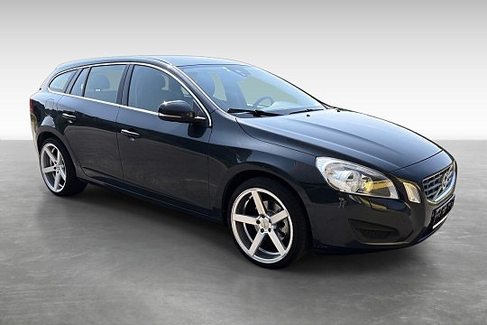 Volvo V60 3 of 5