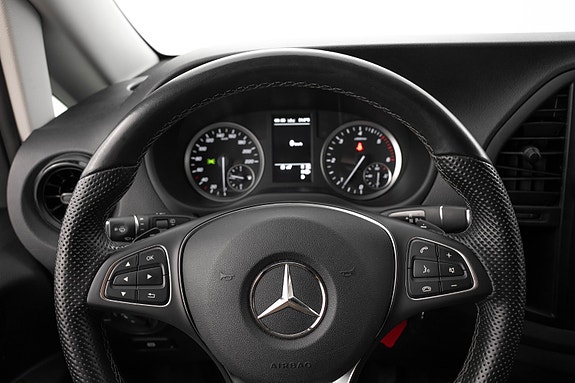 Mercedes-Benz Vito 119 12 of 27