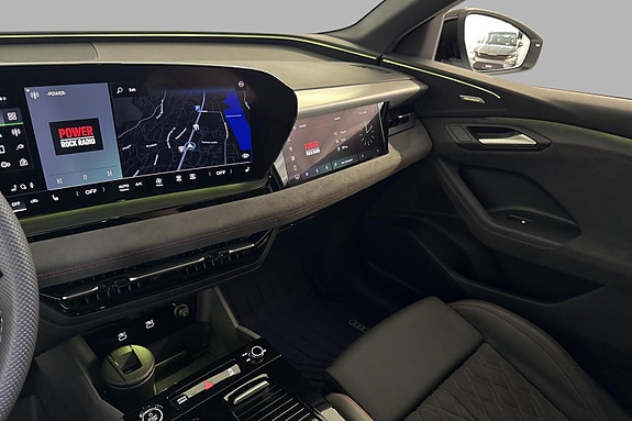 Audi Q6 e-tron 13 of 21