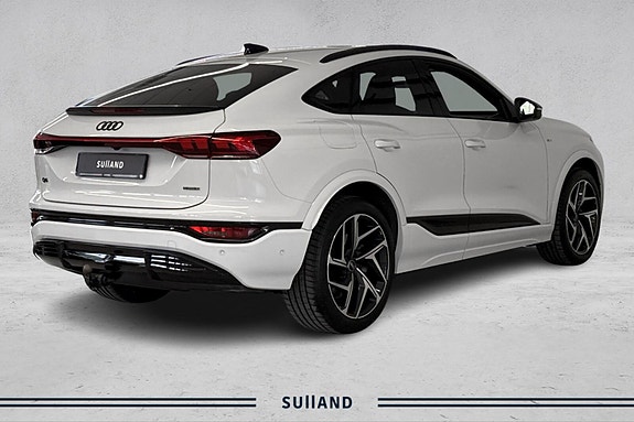 Audi Q6 e-tron 5 of 21