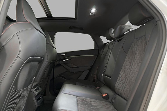 Audi Q6 e-tron 17 of 21