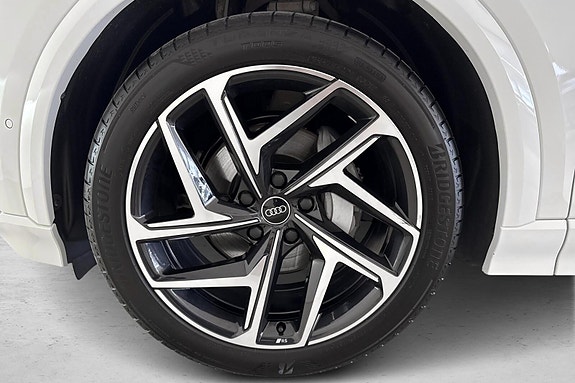 Audi Q6 e-tron 19 of 21