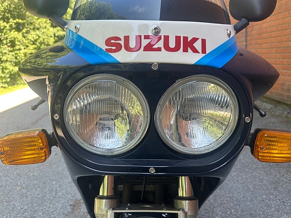 Suzuki GSX-R 1100 7 of 10