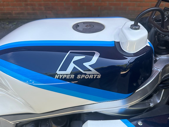 Suzuki GSX-R 1100 8 of 10